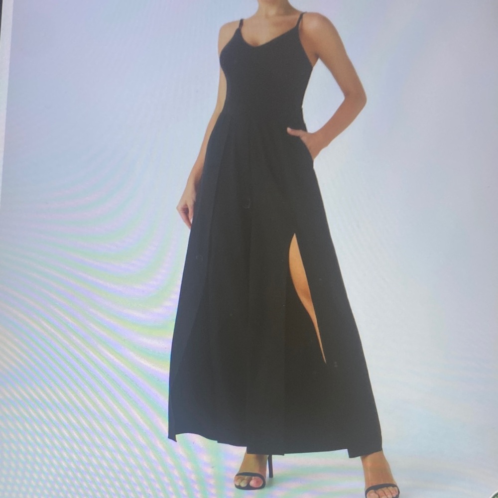 LARGE. HALARA BREEZEFUL BACKLESS SPLIT LEG TIE JU… - image 1